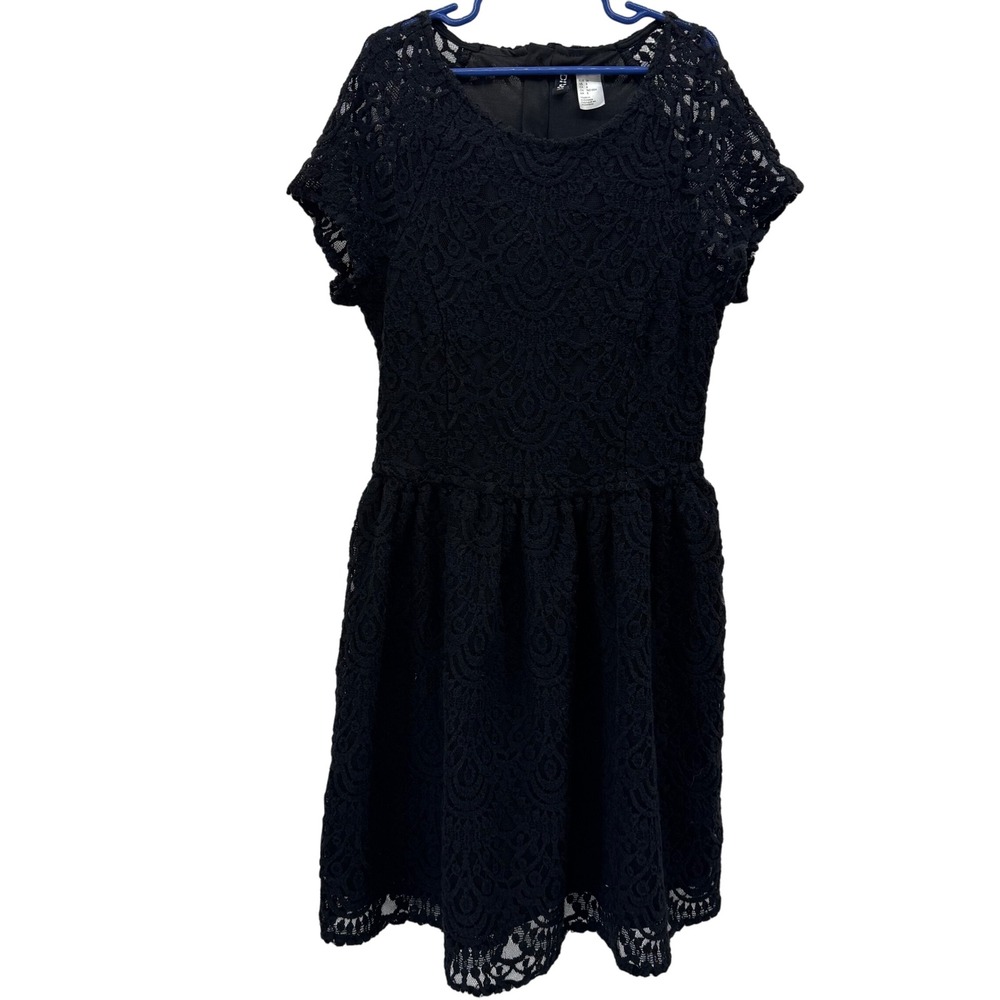 H&M Divided Women's 8 Black Lace Fit & Flare Short Sleeve Dress Party Classic - Picture 1 of 11